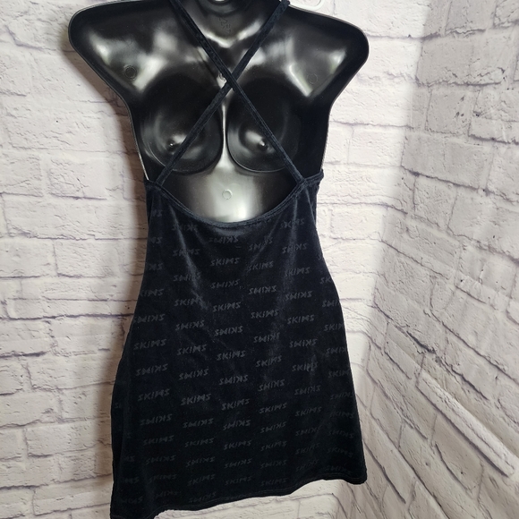 SKIMS Logo Velour Slip Dress / ONYX/ LARGE/ NWT - Picture 7 of 13